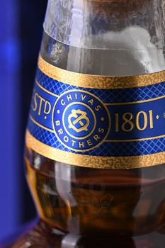 Chivas Regal 18 Years Old - виски Чивас  Ригал 18 лет 0.75 л в п/у
