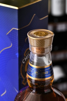 Chivas Regal 18 Years Old - виски Чивас  Ригал 18 лет 0.75 л в п/у