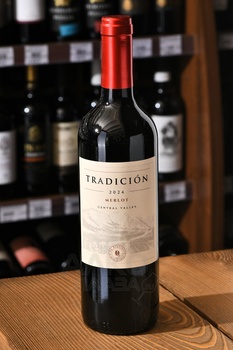 Vina Requingua Tradition Merlot - вино Винья Рекуингуа Традисьон Мерло 0.75 л красное сухое