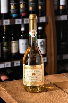 Chateau Dereszla Tokajl - вино Шато Дересла Токай Самородни 0.5 л