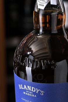 Blandy’s Verdelho Medium Dry 10 years - мадера Вердельо Медиум Драй 10 лет 0.75 л