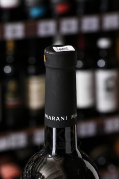 Marani Kindzmarauli - вино Марани Киндзмараули 0.75 л красное полусладкое