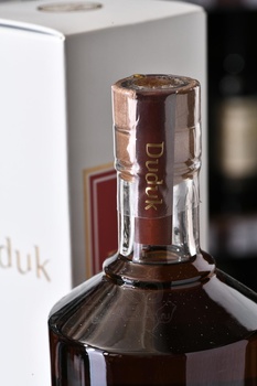 Duduk 15 years - армянский коньяк Дудук 15 лет 0.5 л