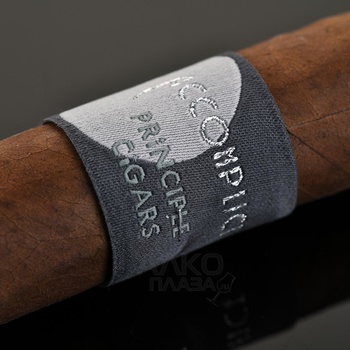 Principle Accomplice Classic White Band Toro - сигары Принсипл Экамплис Классик Вайт Бэнд Торо