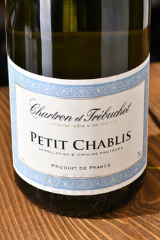 Chartron et Trebuchet Petit Chablis - вино Шартрон э Требюше Пти Шабли 0.75 л белое сухое