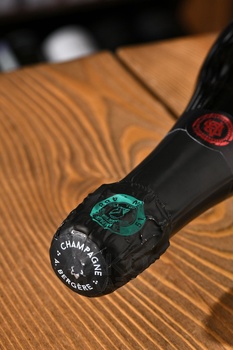 A. Bergere Blanc de Blancs Nature Terres Blanches - шампанское А.Бержер Блан де Блан Натюр Терр Бланш 0.75 л белое брют натюр