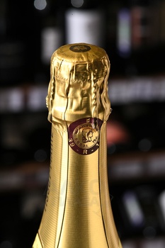 Tissot-Maire Cremant du Jura Brut Lapiaz - вино игристое Тиссо-Мэр Креман дю Жура Брют Лапья 0.75 л белое брют