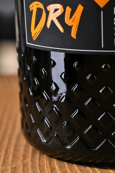 Prosecco V8+ Extra Dry - вино игристое Просекко V8+ Экстра Драй 0.75 л белое сухое