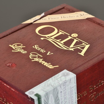 Oliva Connecticut Reserve Toro Tubos - сигары Олива Коннектикут Резерв Торо Тубос