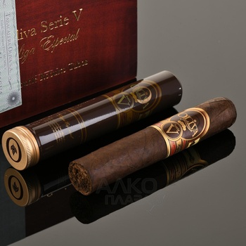 Oliva Connecticut Reserve Toro Tubos - сигары Олива Коннектикут Резерв Торо Тубос