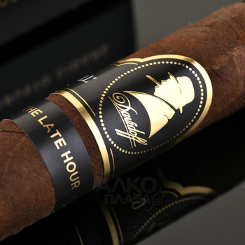 Davidoff Winston Churchill Late Hour Robusto - сигары Давидофф Уинстон Черчилль Лэйт Хоур Робусто