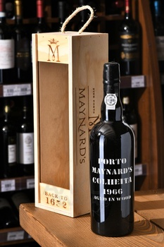 Maynards Porto Colheita 1966 - портвейн Майнардс Колейта Порто 1966 год 0.75 л в д/у