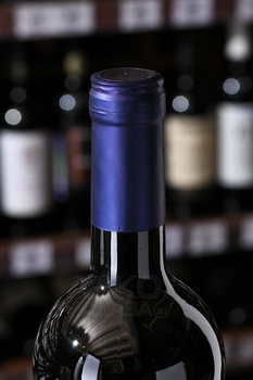 Cortezza Primitivo - вино Кортезза Примитиво 0.75 л красное полусухое