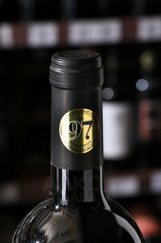 Grifone Nero di Troia Puglia - вино Грифоне Неро ди Троя Апулия 2021 год 0.75 л красное полусухое