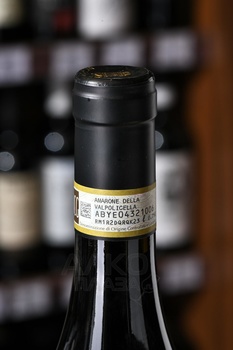 Tedeschi Capitel Monte Olmi Amarone della Valpolicella Classico Riserva - вино Тедески Капитель Монте Ольми Амароне Делла Вальполичелла Классико Ризерва 0.75 л красное сухое