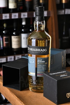 Torabhaig Single Malt Scotch Whisky Legacy Series Allt Gleann Batch Strength - виски Торвег Сингл Молт Скотч Виски Легаси Сириес Альт Глен Батч Стренг 0.7 л в п/у