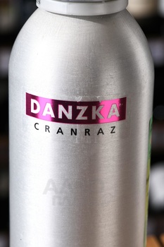 Danzka Cranraz - водка Данска Кранраз 0.7 л