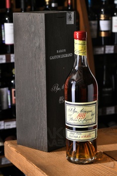 Baron G. Legrand 1995 Wooden Box - арманьяк Барон Г. Легран 1995 год 0.7 л в д/у