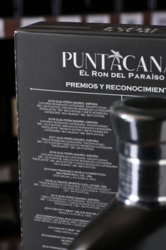 Puntacana Club Black Oliver - ром Пунтакана Клаб Блек Оливер 0.7 л в п/у