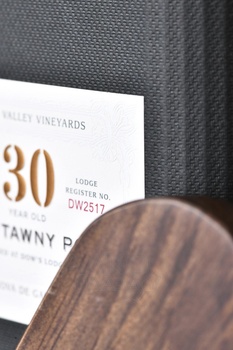 Porto Dow`s Tawny 30 Years Old Gift Box - портвейн Доуз Тони 30 лет 0.75 л в п/у