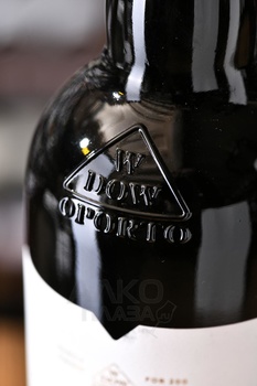 Dow`s Fine Tawny - портвейн Доуз Файн Тони 0.75 л