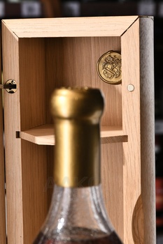 Prunier Fins Bois Vintage 1974 - коньяк Прунье Фэн Буа Винтаж 1974 год 0.7 л в д/у