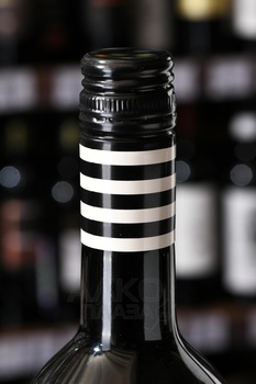 Vi-no Ze-ro Cabernet Sauvignon - вино безалкогольное Ви-Но Зе-Ро Каберне Совиньон 0.75 л красное полусладкое