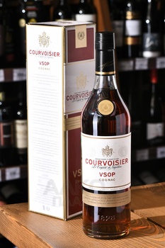 Courvoisier VSOP - коньяк Курвуазье ВСОП 0.7 л в п/у