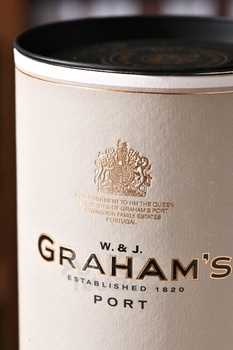 Porto Grahams Tawny 20 Years in Tube - портвейн Грэмс Тони 20 лет 0.75 л в тубе