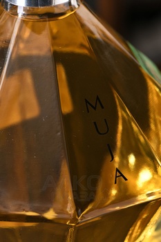 Muja - виски Муйа 0.5 л в п/у