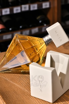 Muja - виски Муйа 0.5 л в п/у