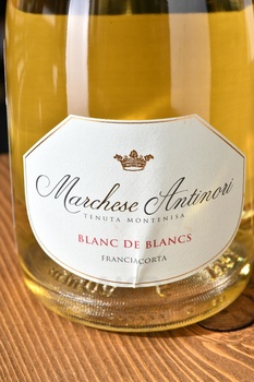 Marchese Antinori Blanc de Blancs Brut Franciacorta DOCG - вино игристое Маркезе Антинори Франчиакорта Брют Блан де Блан ДОКГ 0.75 л белое брют