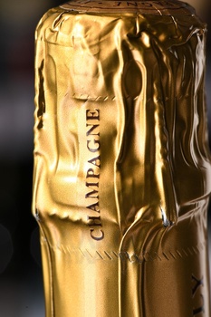 Champagne Alain Bailly Petronille - шампанское Шампань Ален Байи Петроний 0.75 л белое брют