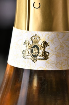 Champagne Alain Bailly Fleur De Vigne - шампанское Шампань Ален Байи Флёр де Винь 0.75 л белое брют