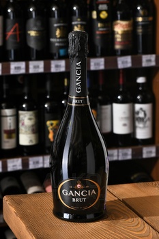Gancia Brut - игристое вино Ганча Брют 0.75 л