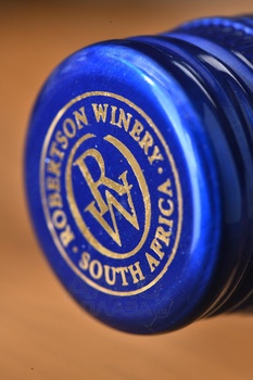 Robertson Winery Chardonnay - вино Робертсон Вайнери Шардоне 0.75 л белое сухое