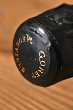 Gonet-Medeville Blanc De Noirs 1er Cru Brut - шампанское Гонэ-Медевиль Блан де Нуар Премье Крю Брют 0.75 л белое брют