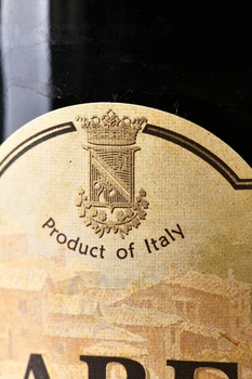 Lambrusco Mirabello Rosso - вино игристое Ламбруско Мирабелло Россо 0.75 л красное полусладкое