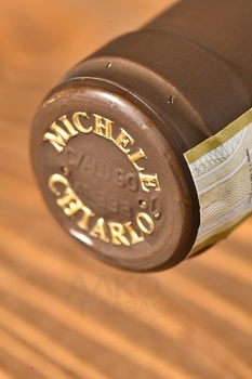 Michele Chiarlo Barolo DOCG - вино Микеле Кьярло Бароло ДОКГ 0.75 л красное сухое