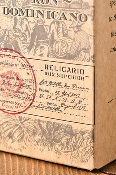 Relicario Ron Dominicano Rox Superior - ром Реликарио Рон Доминикано Рокс Супериор 0.7 л в п/у