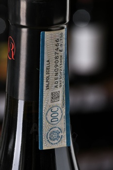 Vantorosso Valpolicella Classico - вино Ванторосса Вальполичелла Классико 0.75 л красное сухое