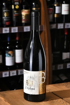 Barthenau Vigna S.Urbano Alto Adige DOC - вино Бартенау Винья Сэнт Урбано Альто Адидже ДОК 0.75 л красное сухое