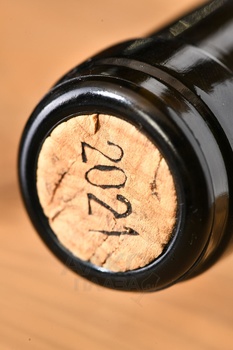 Pierrick Bouley Volnay Robardel Premier Cru AOC - вино Пьеррик Були Робардель Премьер Крю Вольне АОС 0.75 л красное сухое