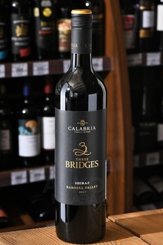 Calabria Three Bridges Shiraz - вино Калабриа Фри Бриджес Шираз 0.75 л красное сухое