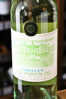 Caravan Sauvignon Blanc - вино Караван Совиньон Блан 0.75 л белое сухое