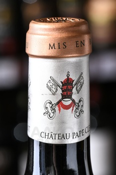Chateau Pape Clement Grand Cru Classe Pessac-Leognan - вино Шато Пап Клеман Гран Крю Классе Пессак-Леоньян 0.75 л красное сухое