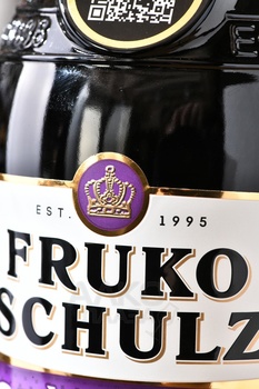 Fruko Schulz Creme de Cassis - ликер Фруко Шульц Крем де Кассис 0.7 л