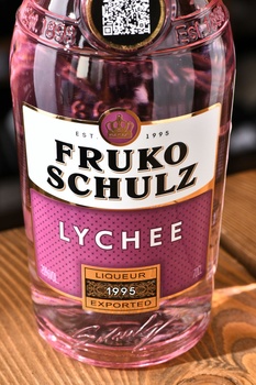 Fruko Schulz Lychee - ликер Фруко Шульц Личи 0.7 л