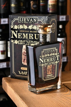 Армянский коньяк Немрут 20 лет 0.7 л в п/у