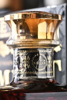 Армянский коньяк Немрут 20 лет 0.7 л в п/у